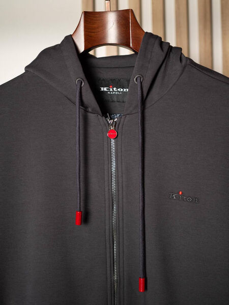 Мужской костюм Kiton мужской графитовый 162688-5