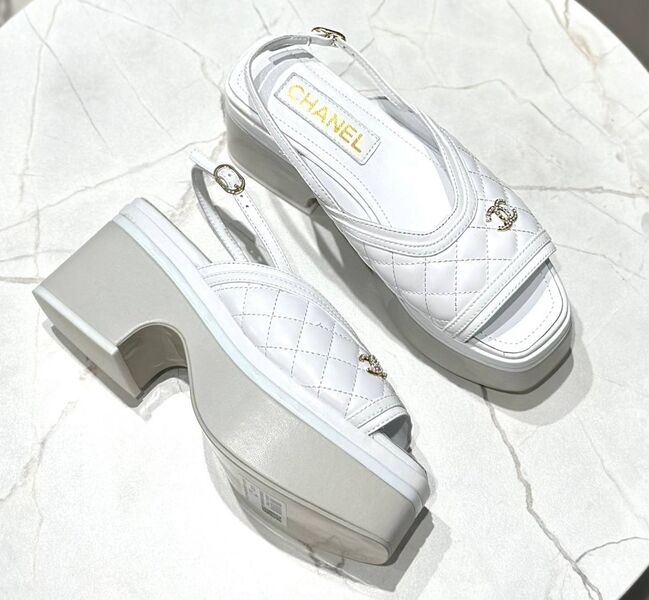 Босоножки Chanel женский кожа белый 147186