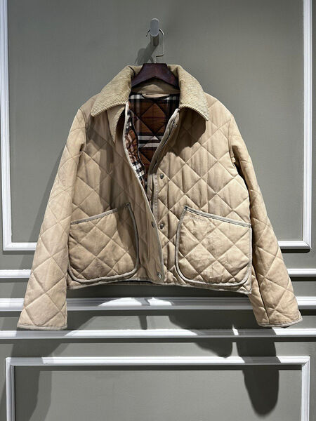 Куртка Burberry женский бежевый 99719-2