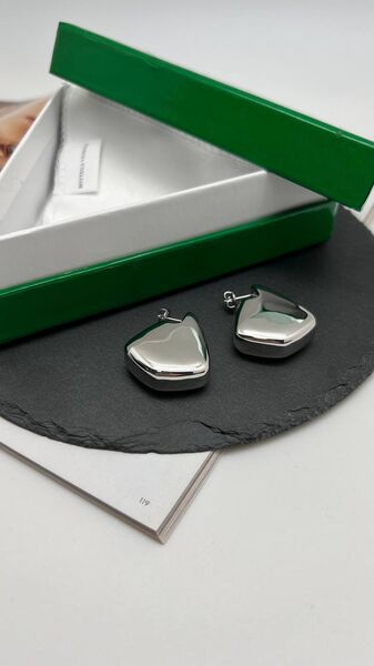 Серьги Bottega Veneta графитовый 175947-2