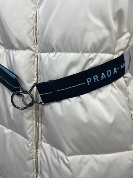 Пуховик Prada женский белый 125832-3