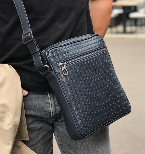 Мужская сумка мессенджер Bottega Veneta мужской кожа синий 77892