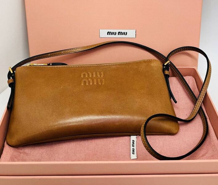 Сумка Miu Miu женский кожа бежевый 182046