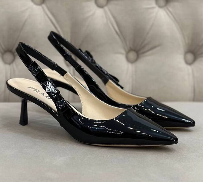 Туфли Prada женский кожа черный 134875