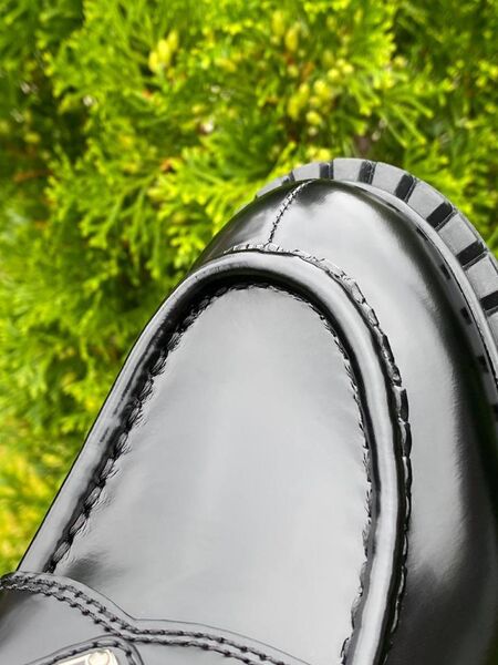 Лоферы Prada женский кожа черный 40843-6