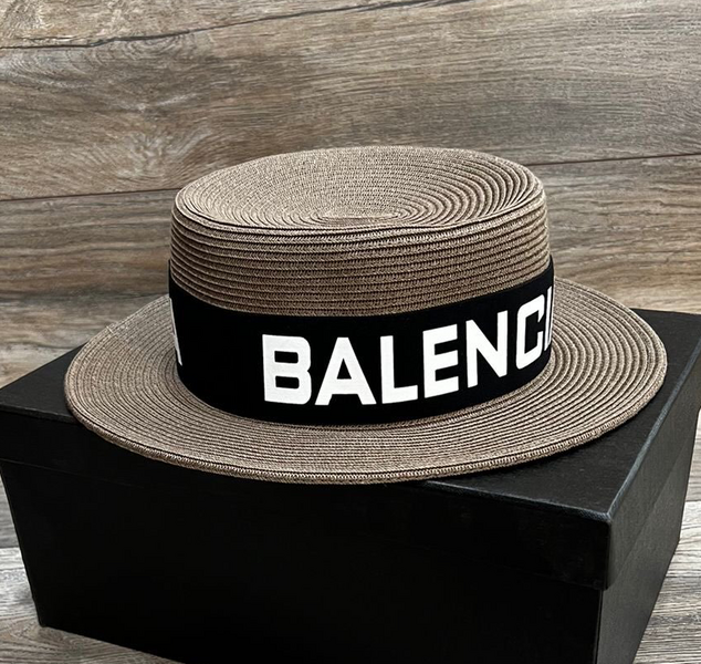 Шляпа Balenciaga женский 90138