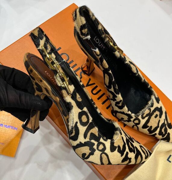 Туфли Louis Vuitton женский леопардовый 145499