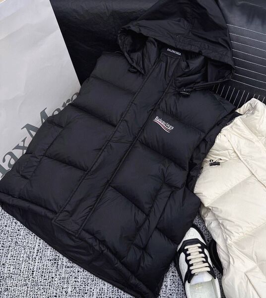 Жилет Balenciaga женский черный 124993