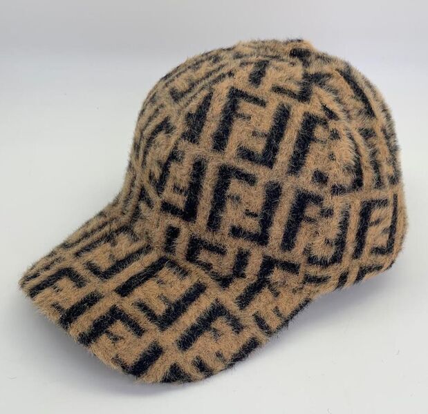 Кепка Fendi женский 25955