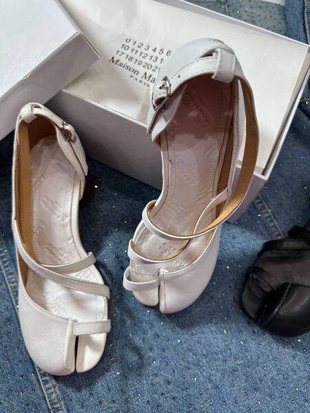 Туфли Maison Margiela женский кожа белый 155647-3