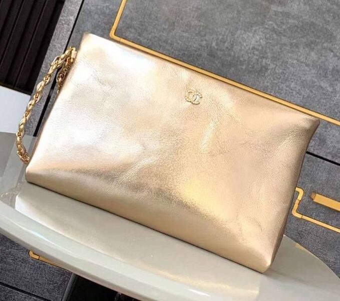 Сумка Chanel женский кожа бежевый 170452