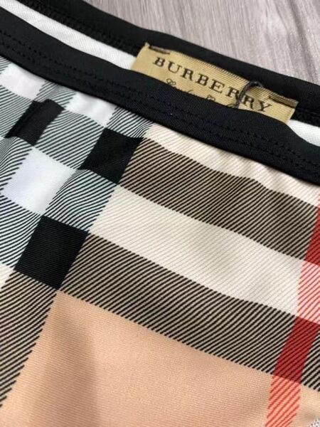 Купальник Burberry женский 37027-4