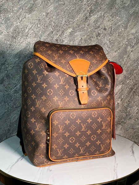 Мужской рюкзак Louis Vuitton мужской кожа 167093-6