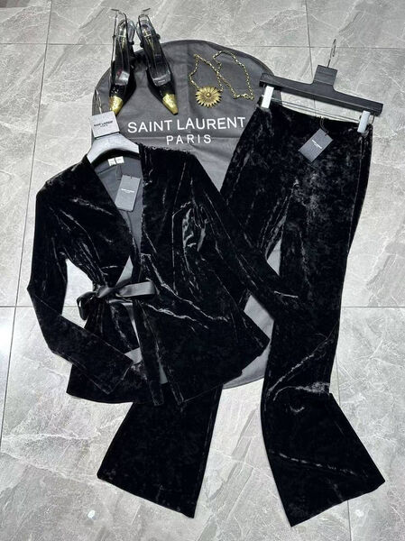 Костюм Saint Laurent женский 180496-3