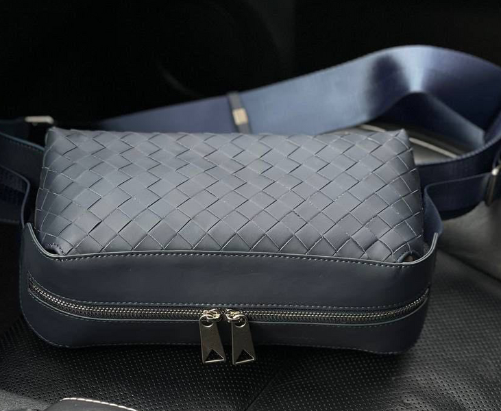 Мужская сумка мессенджер Bottega Veneta мужской кожа синий 42927