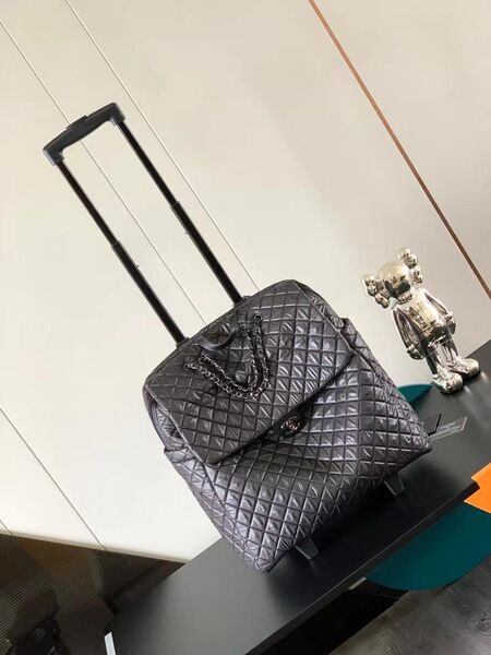 Чемодан Chanel женский нейлон черный 116418-2