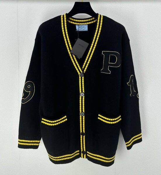Кардиган Prada женский вязаная ткань черный 157219