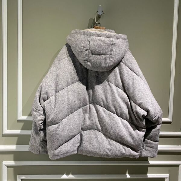 Куртка Loro Piana женский бежевый 38533-5