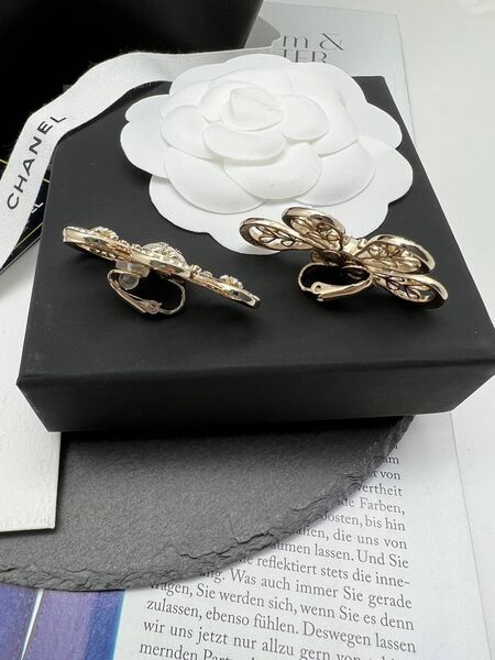 Клипсы Chanel бронзовый 175340-3