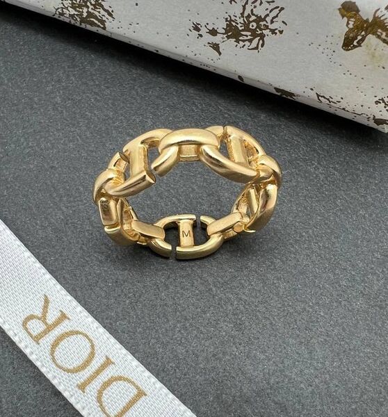 Кольцо Christian Dior золотой 175180