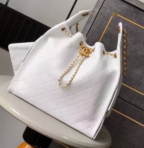 Сумка Chanel женский кожа белый 191147