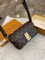 Сумка Louis Vuitton Pochette Metis женский канва 148638-3